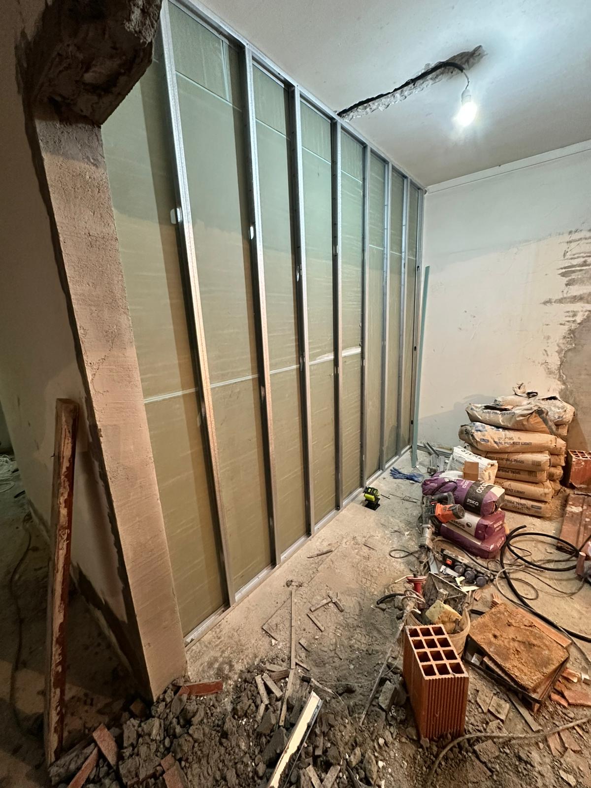 Serviços Confiel - Penafiel - Réparation et texturage de cloisons en plaques de plâtre