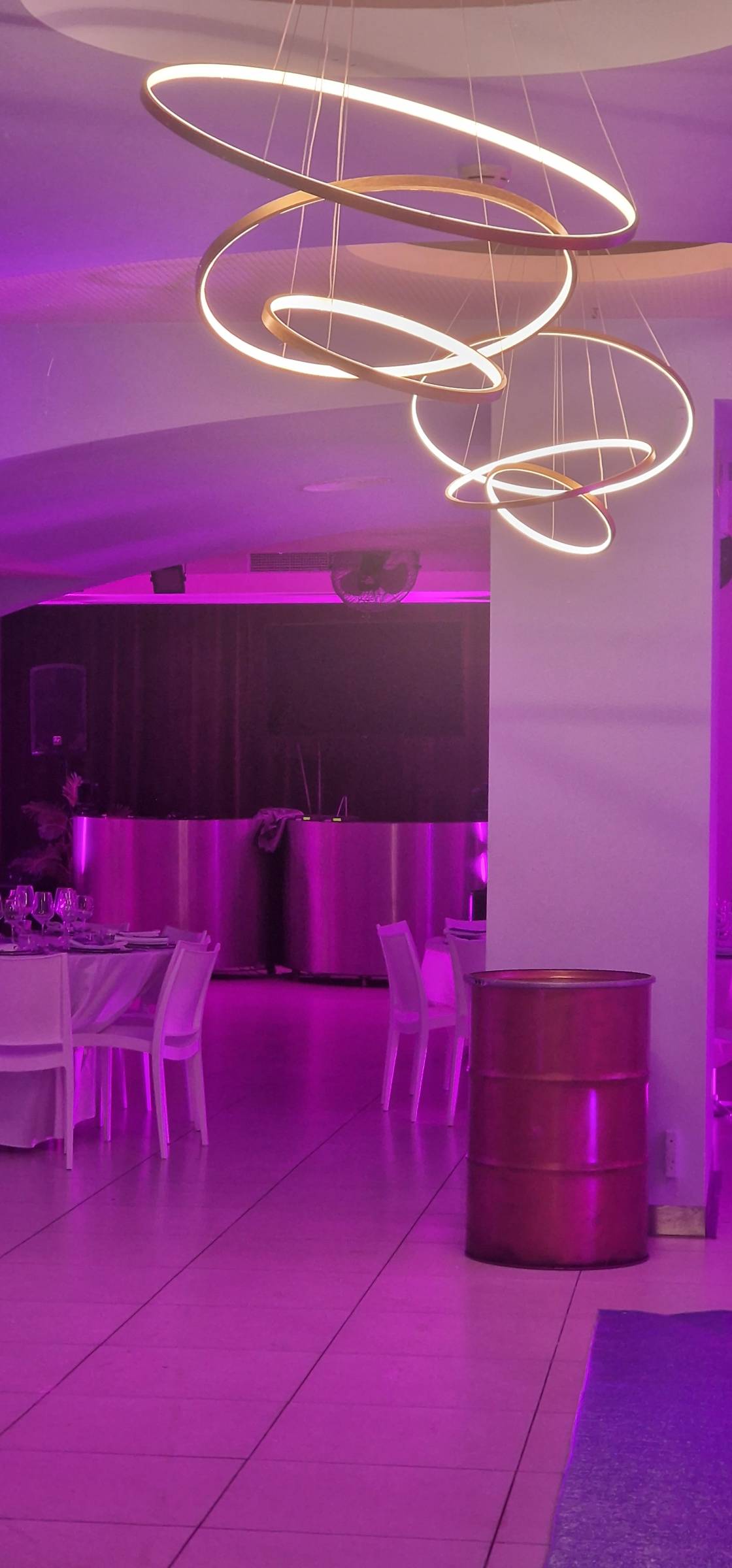 Gliese Sesimbra Restaurante Bar - Sesimbra - Camareros y ayudantes de eventos
