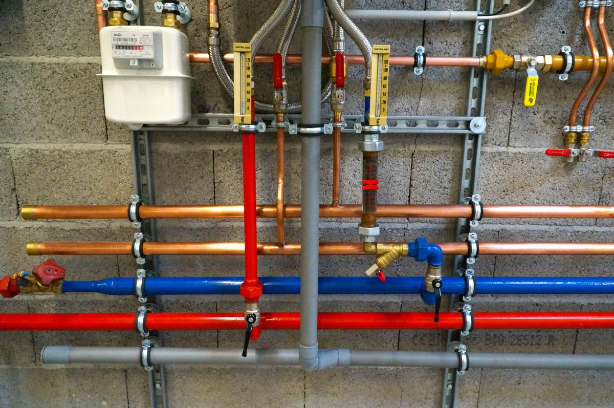 Canalização - Plumbing Solutions - Albufeira - Reparação ou Substituição de Pavimento em Madeira