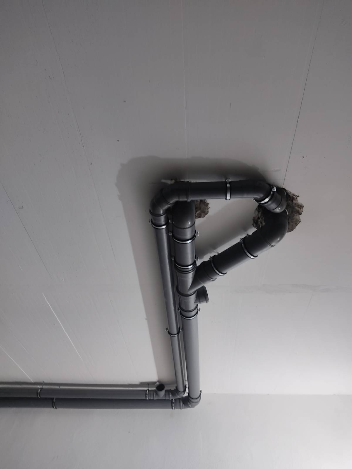 Canalização - Plumbing Solutions - Albufeira - Instalação ou Substituição da Canalização Exterior