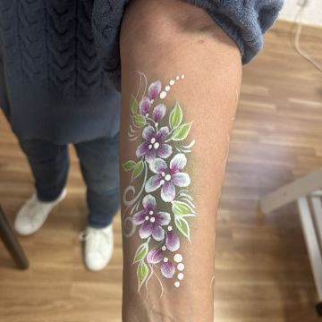 Pequenos Tons🎨🎈 - Ourém - Animation - Face and Body Paintings