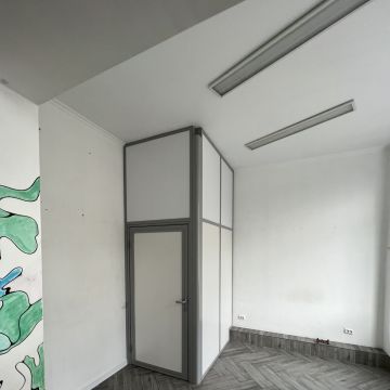 Viacheslav - Alcobaça - Schrank umbauen