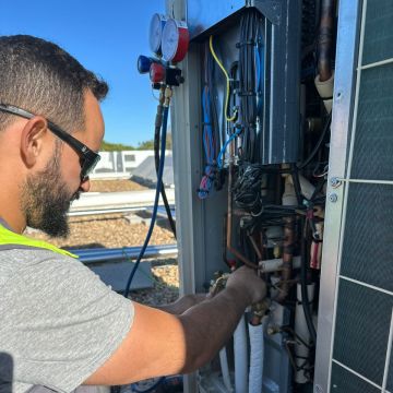 CLIMATIZE AVAC - Albufeira - Lamp Installation