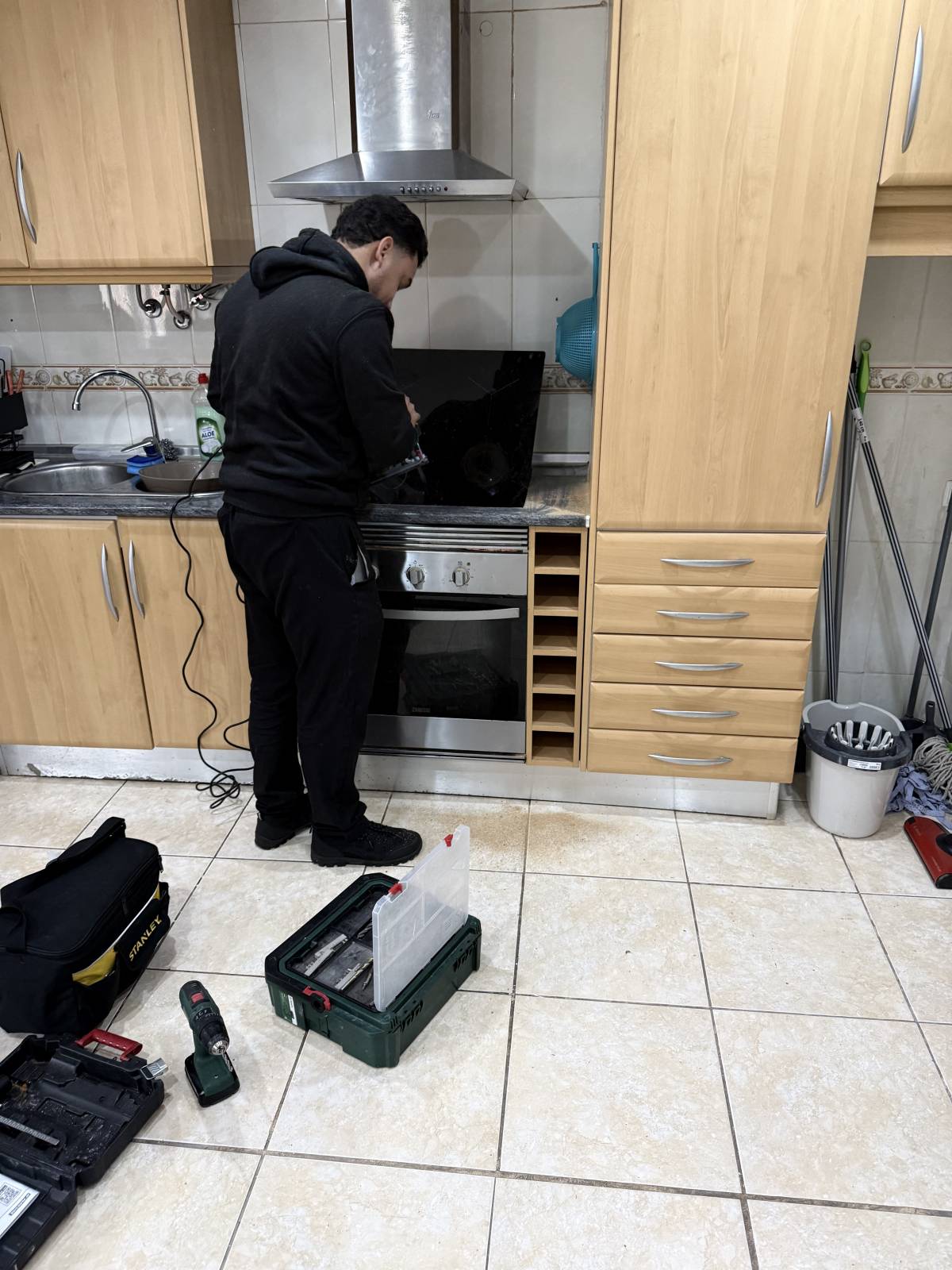 Especialista de Reparação de Bancadas