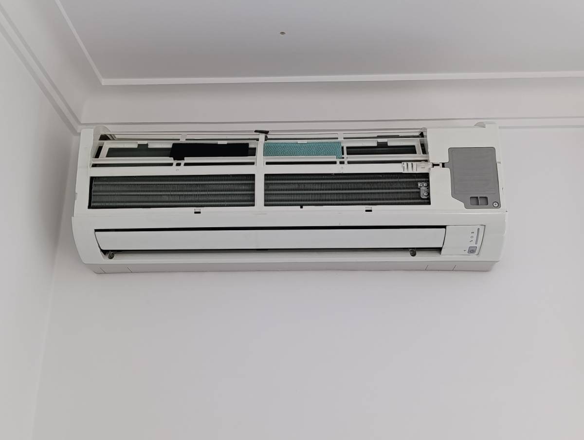 Confort Ar Climatização - Loures - Bathroom Fan Installation or Replacement