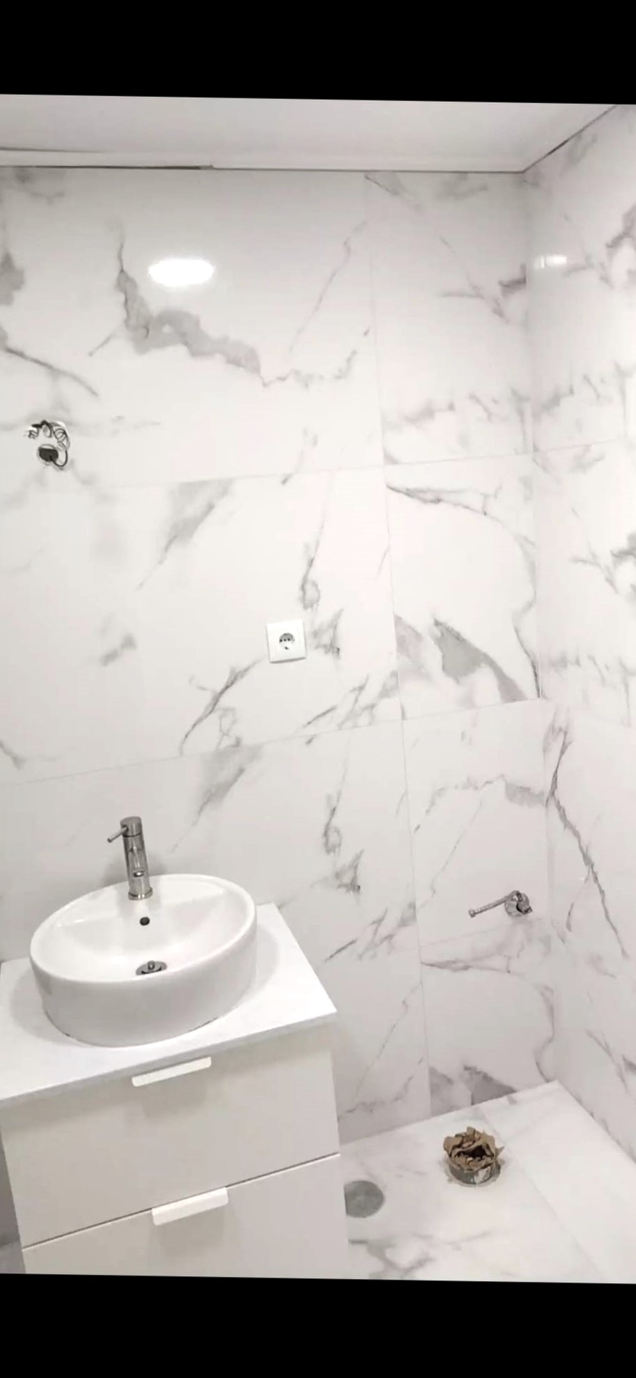 Moisés Machado - Seixal - Stone or Tile Flooring Installation