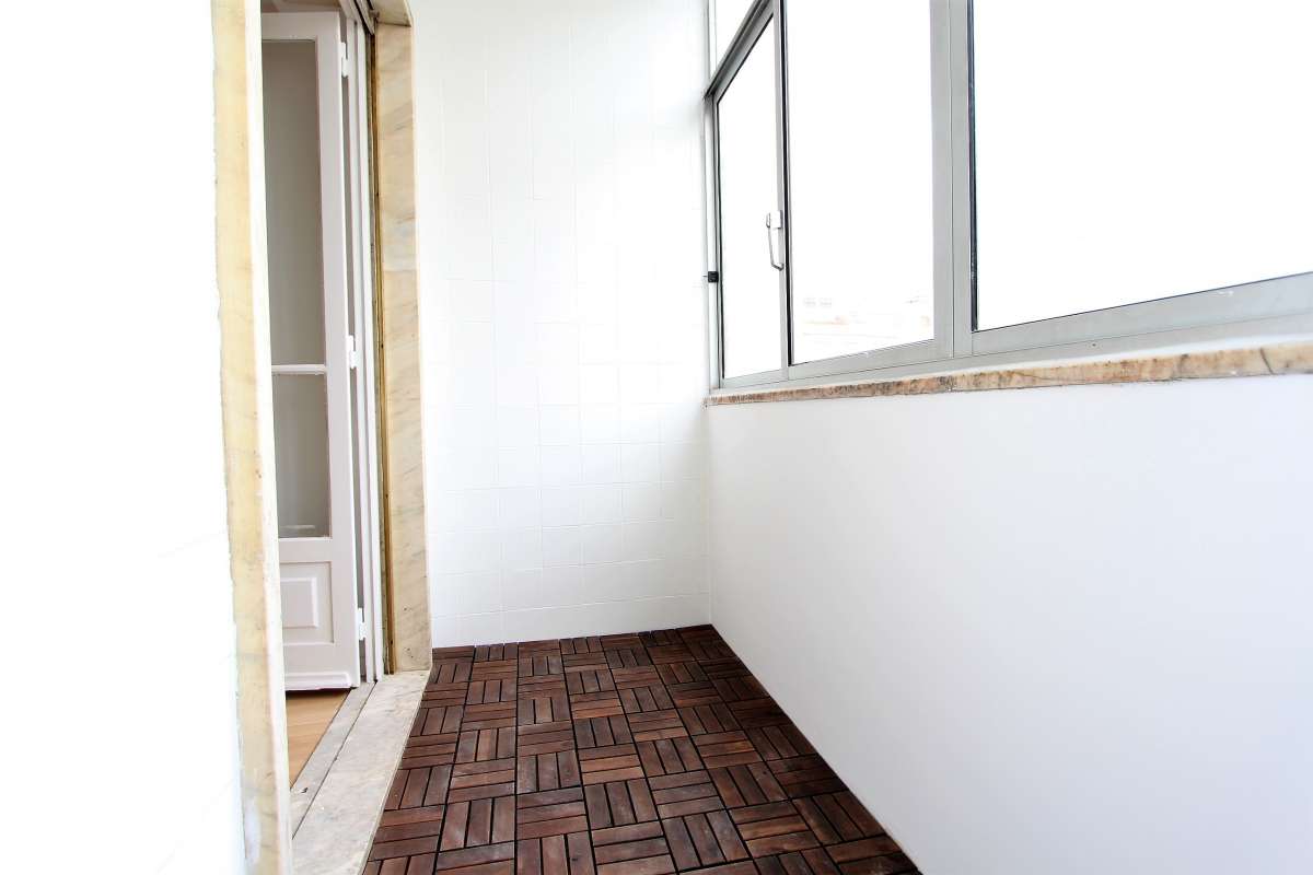 Andre Pinto - Oeiras - Stucco Application