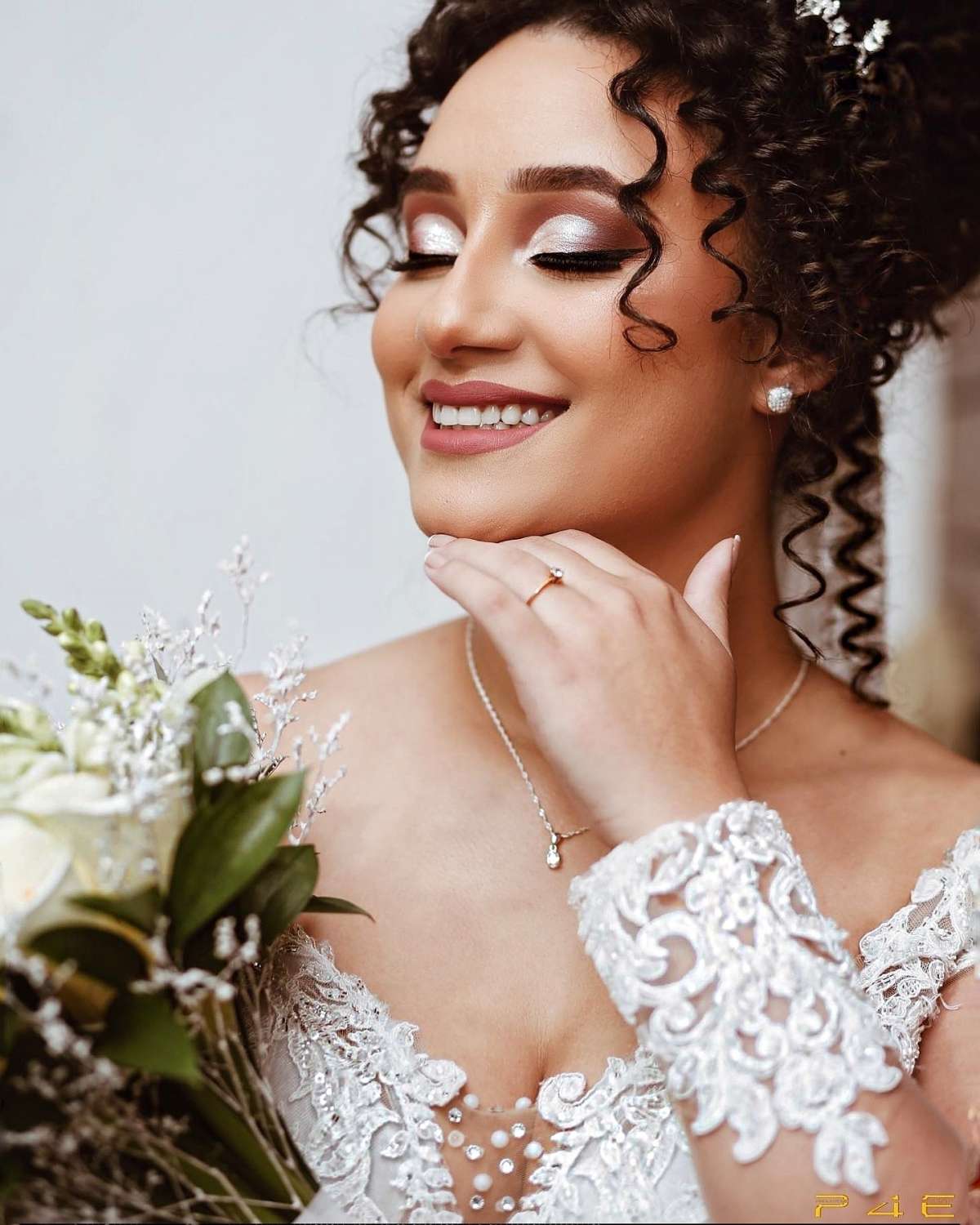 Nayara Calegari Tezza - Braga - Maquilhagem para Casamento