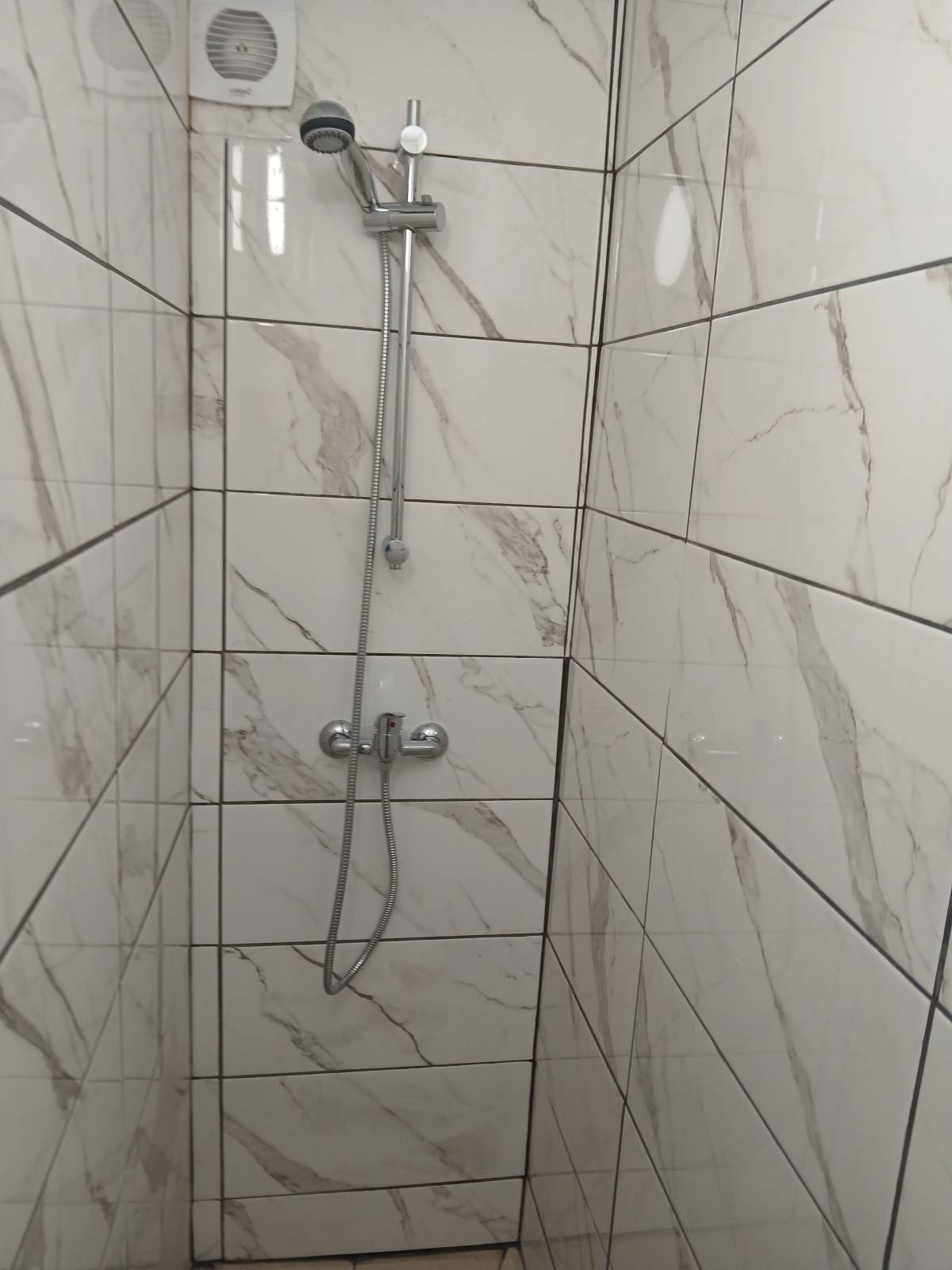 Diogo Santos - Pombal - Stone or Tile Flooring Installation