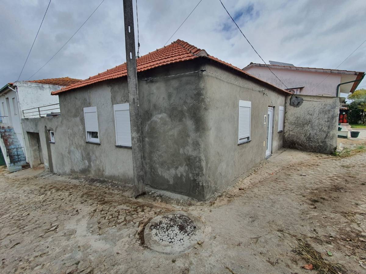 F&K Remodelação - Miranda do Corvo - Instalação de Pavimento em Pedra ou Ladrilho