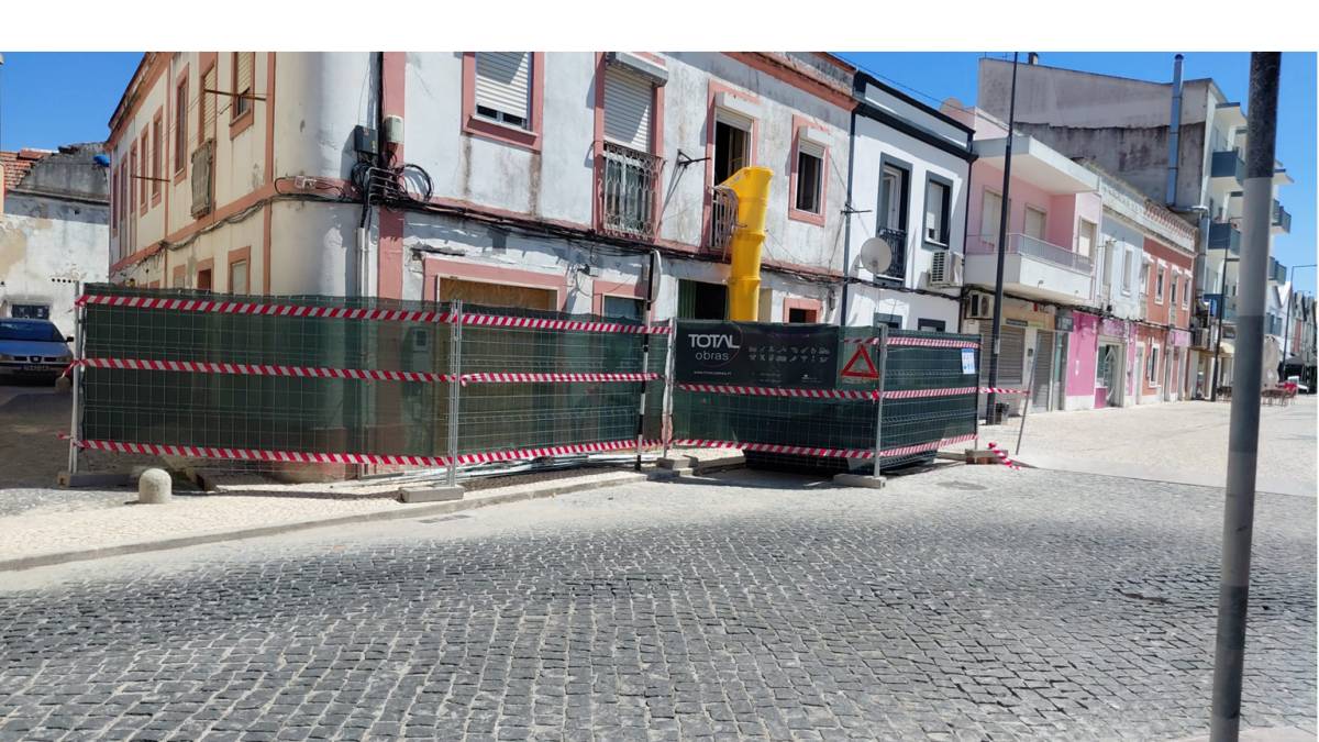 TOTAL OBRAS - Oeiras - Calafetagem