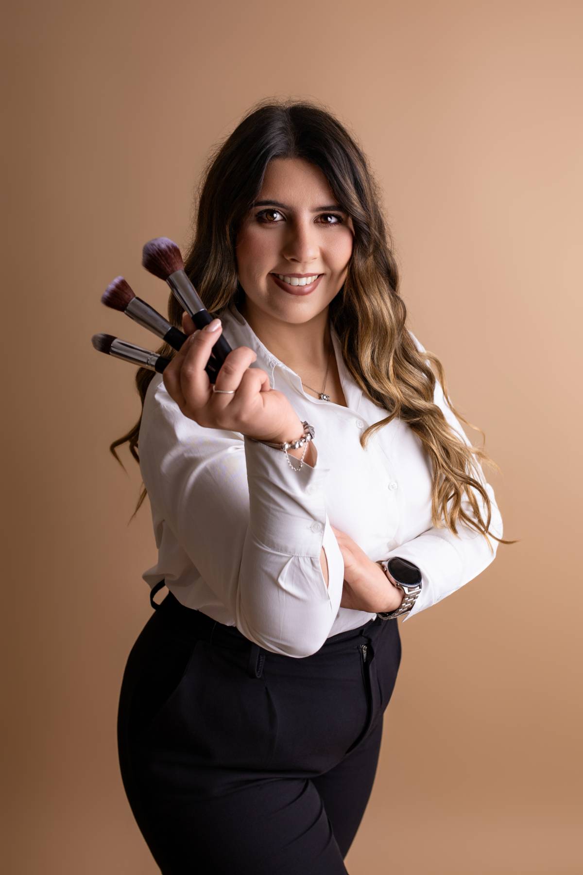 Ana CF Gomes Makeup - Anadia - Haarstyling für Events