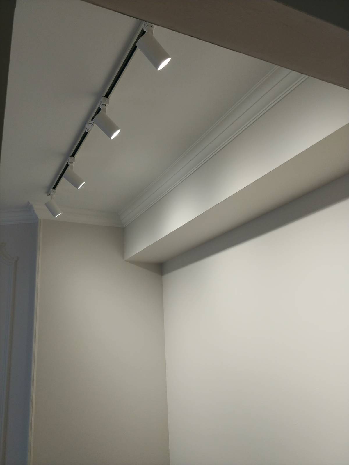 Rosti - Águeda - Installation de lampe