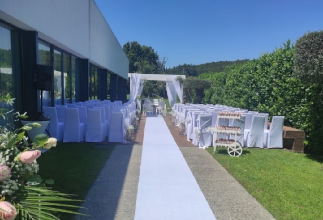 Sandrina Celebrante - Guimarães - Oficiantes de bodas