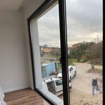 Elizaclean - Porto - Limpeza de Espaço Comercial