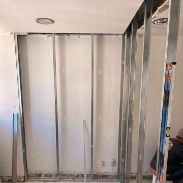 PCAACABAMENTO E REMODELAÇÃO - Viseu - Instalación, reparación o eliminación de revestimientos