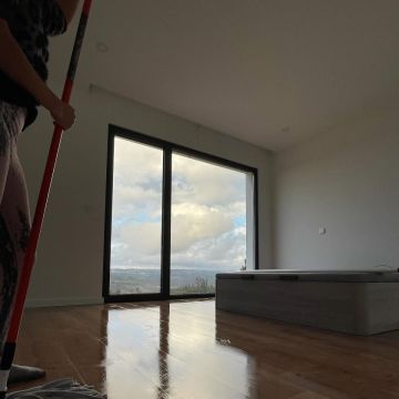 Deep or Spring Cleaning - Izabela Moreira - Penygroes