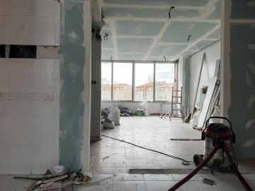 Miguel De Jesus Vieira Unipessoal LDA - Santarém - Stein- oder Fliesenboden verlegen