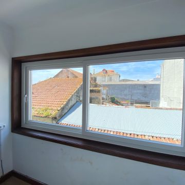 Window World - Porto - Dachfenster montieren
