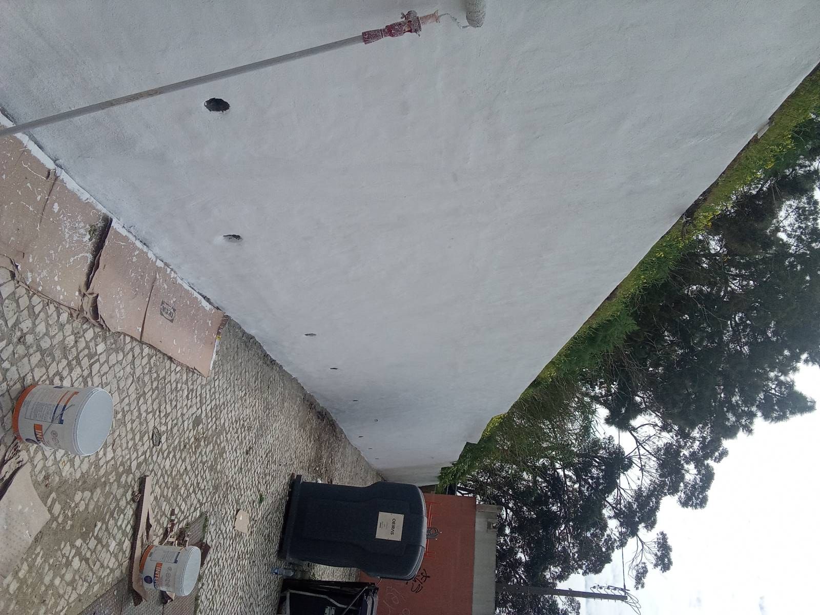 Pinheiro - Odivelas - Interior Wall Addition