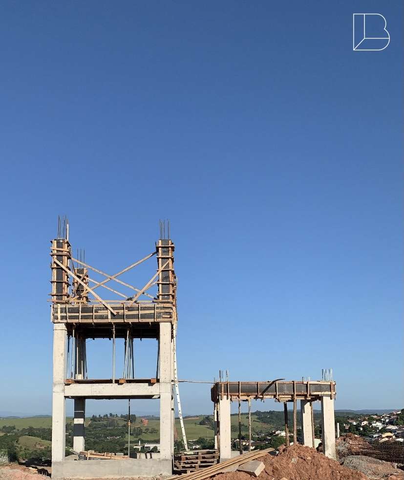 BÁLCON Sistemas Construtivos - Lisboa - Instalação de Pavimento em Pedra ou Ladrilho