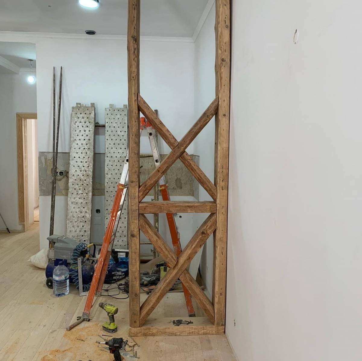 Eudes Carpinteiro - Lisboa - Reparação de Corrimão