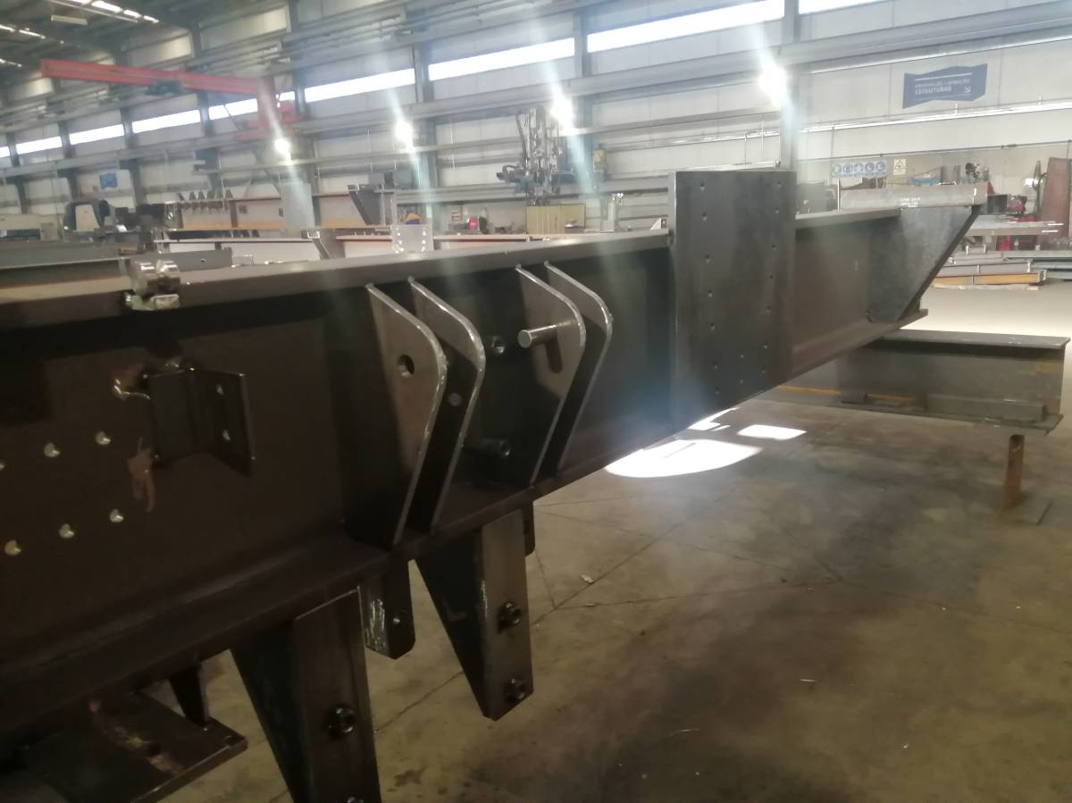 ÉTEREO OUTONO Unipessoal Lda - Marinha Grande - Cerrajería y puertas