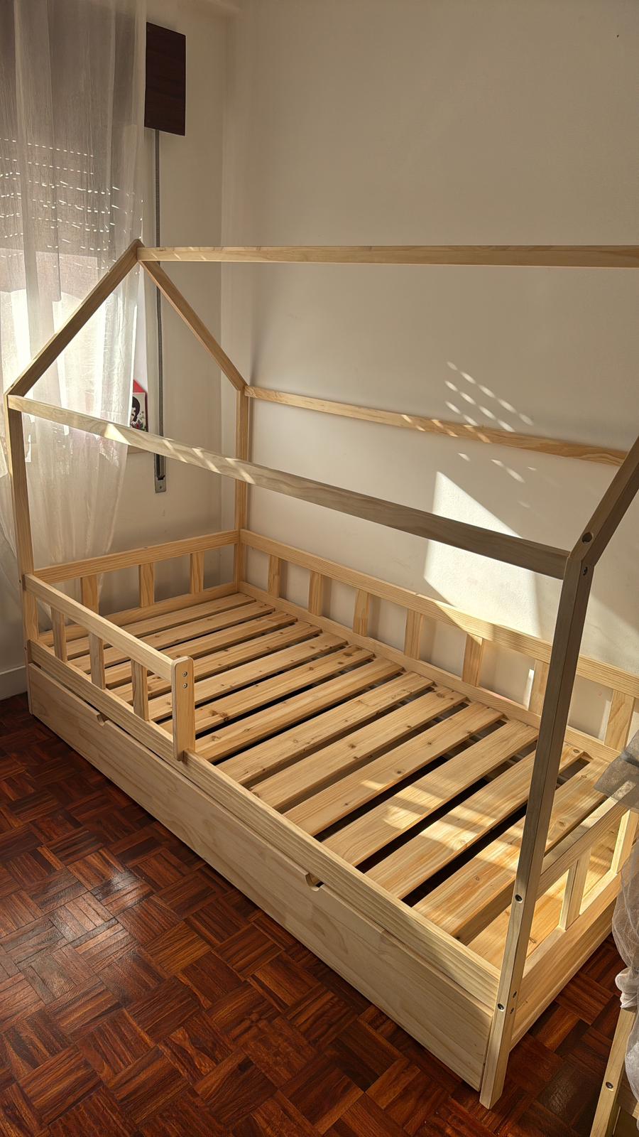 Thiago Carpinteiro - Almada - Stair Installation