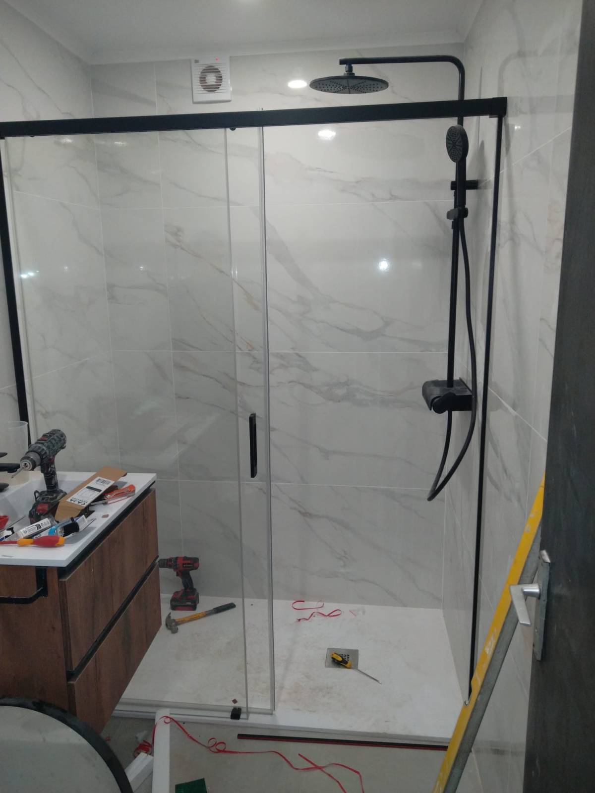 Remodelação de Casa de Banho - Remodelações e Construção