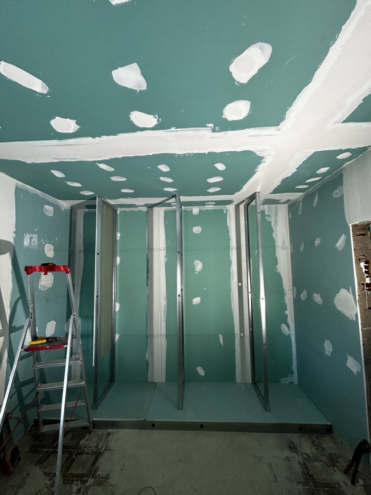 Guilherme Amaral - Portimão - Remodelação de Quarto