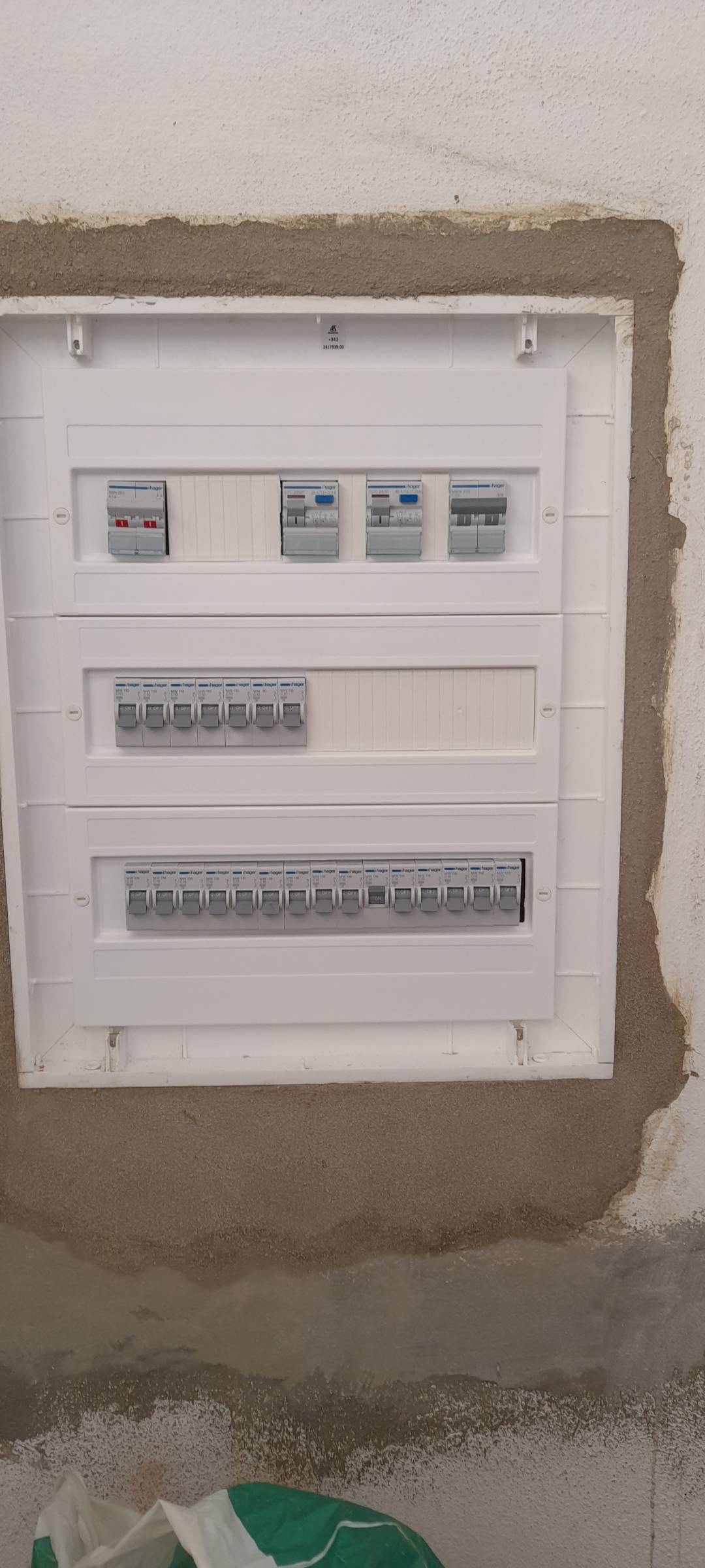 V.A. instalações elétricas - Faro - Projeto de Iluminação
