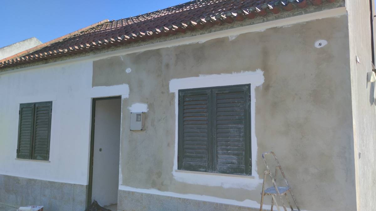 ELITE REMODELAÇÕES - Rio Maior - Tile Installation