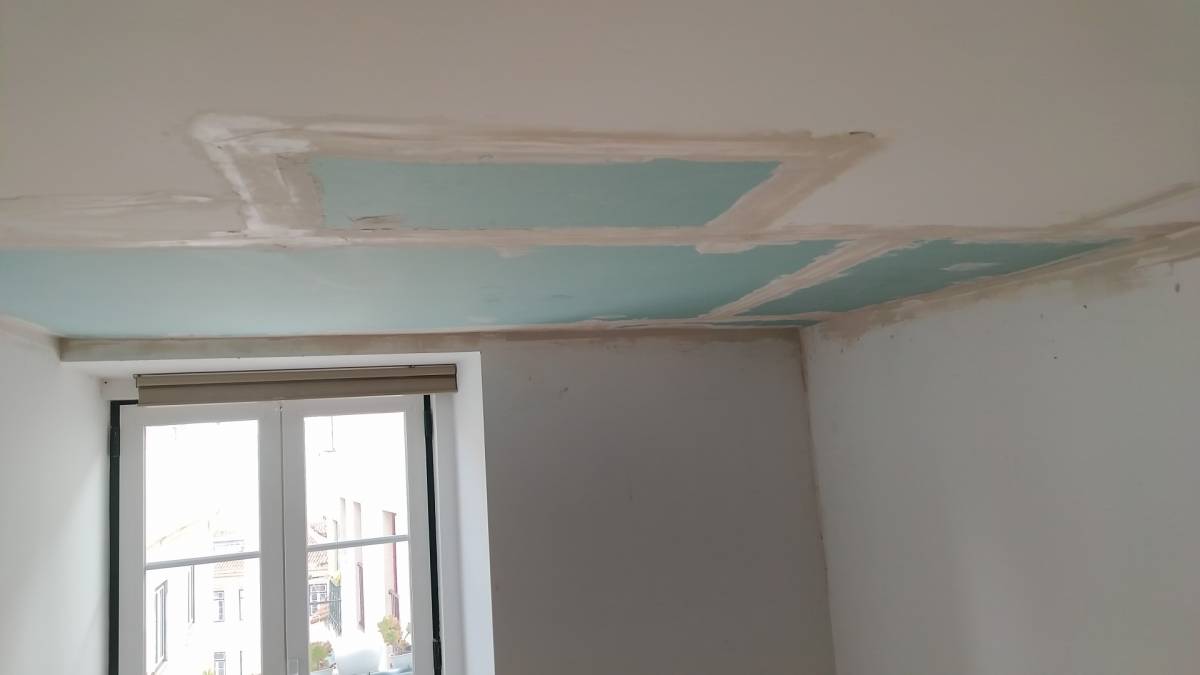 Thiago Carpinteiro - Almada - Remodel a Room