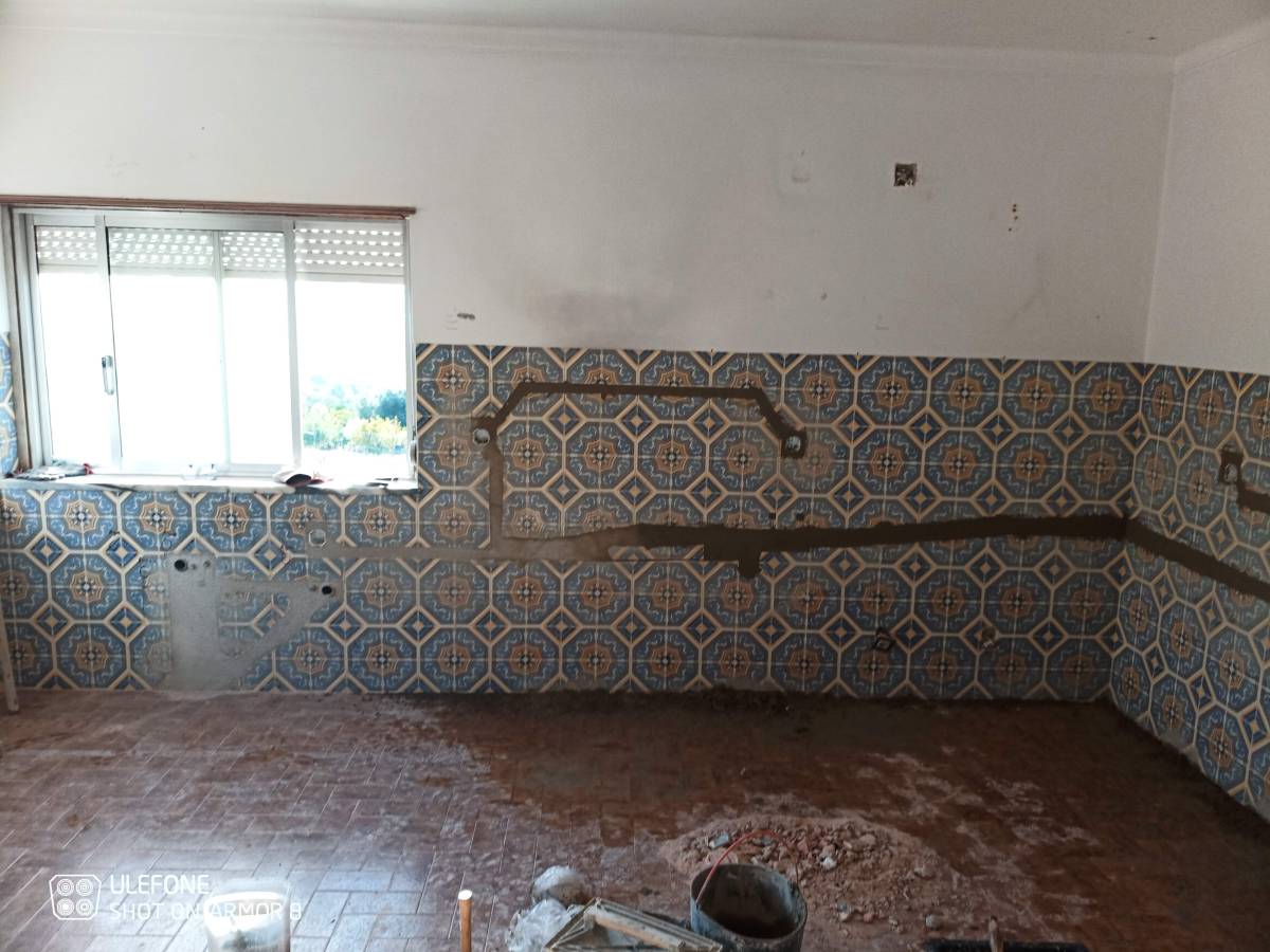 Marcelo Francisco - Torres Vedras - Instalação de Bancada de Cozinha