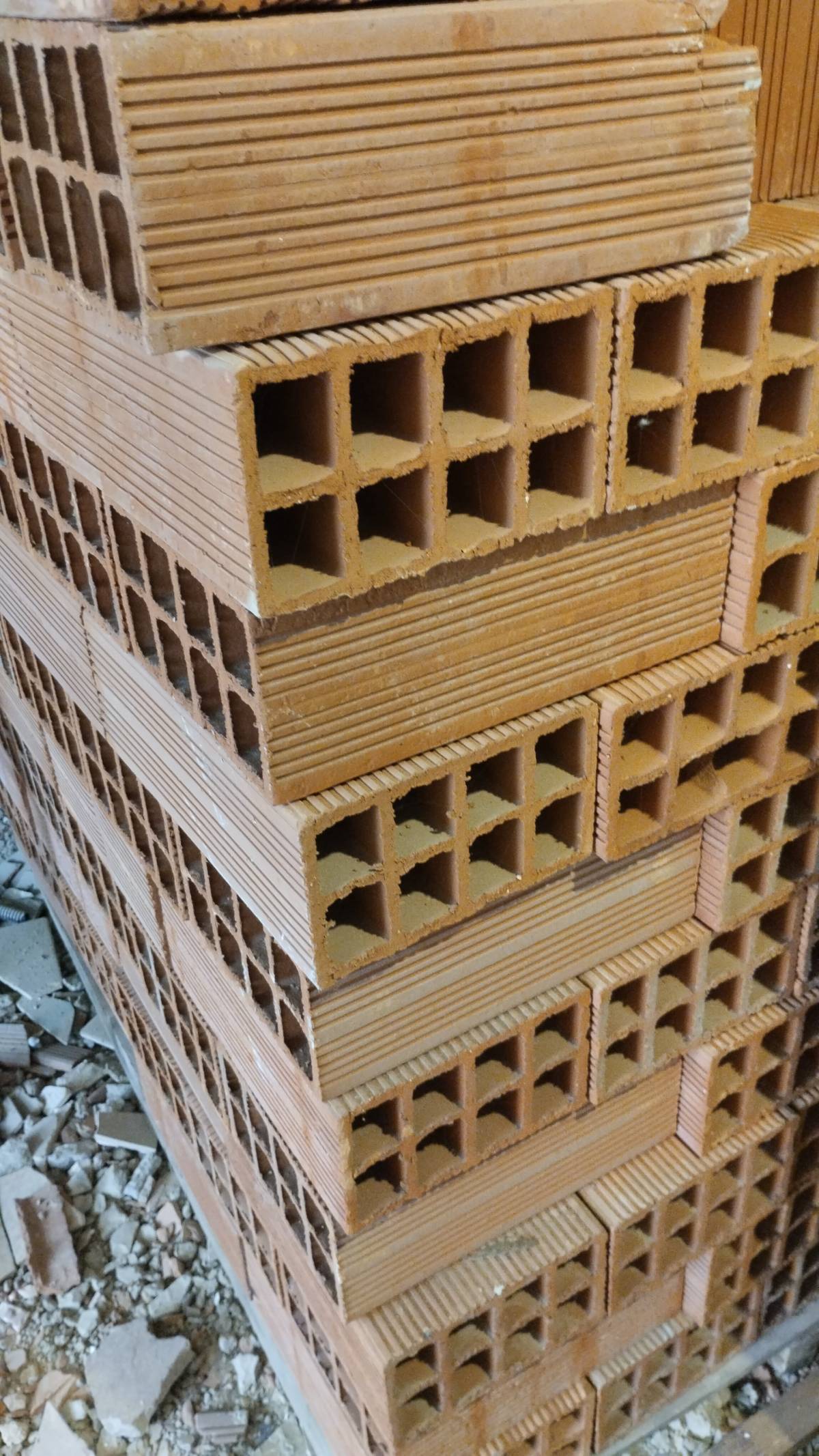 ELITE REMODELAÇÕES - Rio Maior - Interior Wall Addition