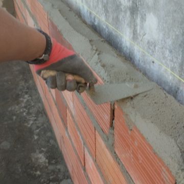 ELITE REMODELAÇÕES - Rio Maior - Heated Floor Installation