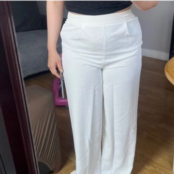 Indira Manuel - Lisboa - Design de Roupa Personalizado