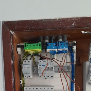 V.A. instalações elétricas - Faro - Instalação de Iluminação
