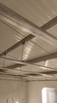 ELITE REMODELAÇÕES - Rio Maior - Vinyl or Linoleum Repair or Partial Replacement