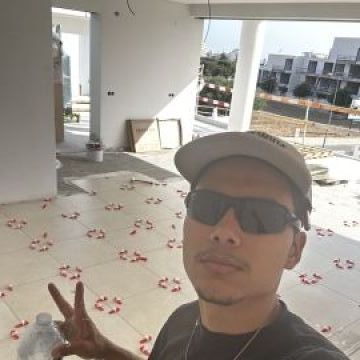 Guilherme Amaral - Portimão - Colocação de Rodapés