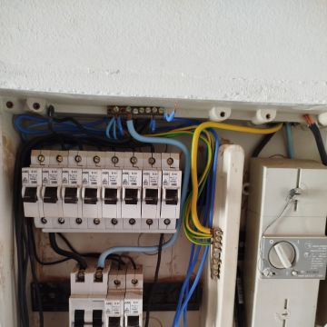 V.A. instalações elétricas - Faro - Automação Residencial e Domótica