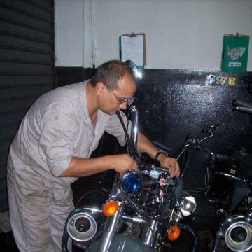 JUSTINOMOTOS especializados em Honda ,Yamaha,suzuki etc - Sintra - Motorradreparatur