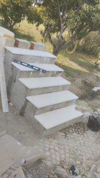 ELITE REMODELAÇÕES - Rio Maior - Balcony Remodel