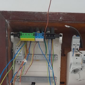 V.A. instalações elétricas - Faro - Problemas Elétricos e de Cabos