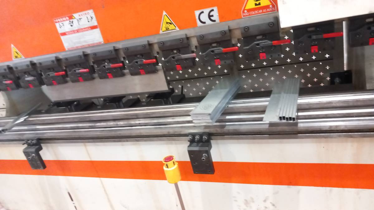 Formas geométricas - Sintra - Garage Door Repair