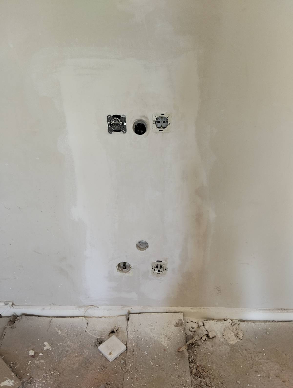 M.J. Matos - Porto - Adición de pared interior