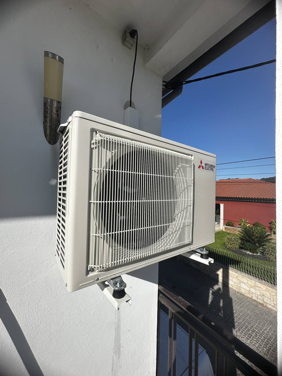 Clima e Elétrica ass. Técnica e refrigeração - Barcelos - Manutenção ou Reparação de Frigorífico