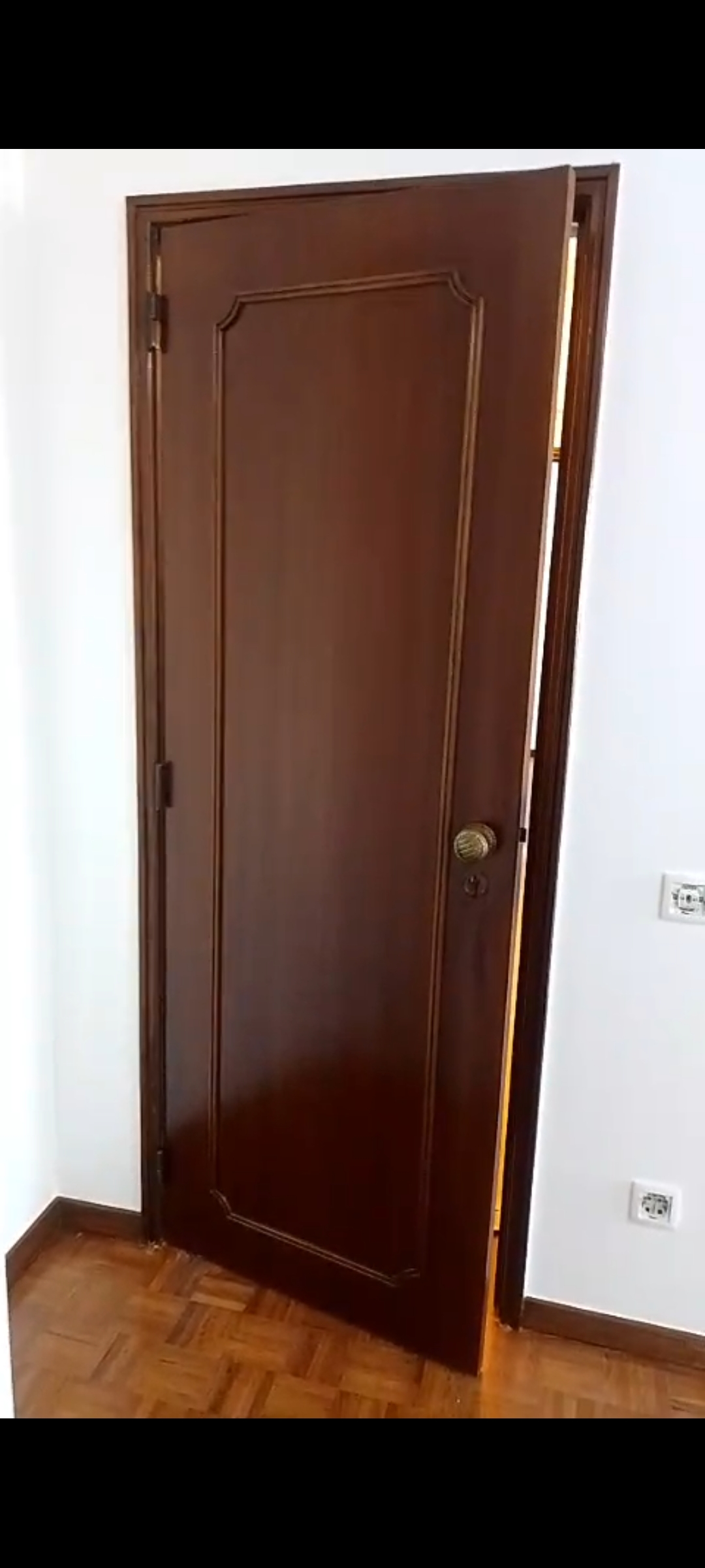 Gilson Pinturas e Remodelação - Barreiro - Instalação, Reparação ou Remoção de Revestimento de Parede