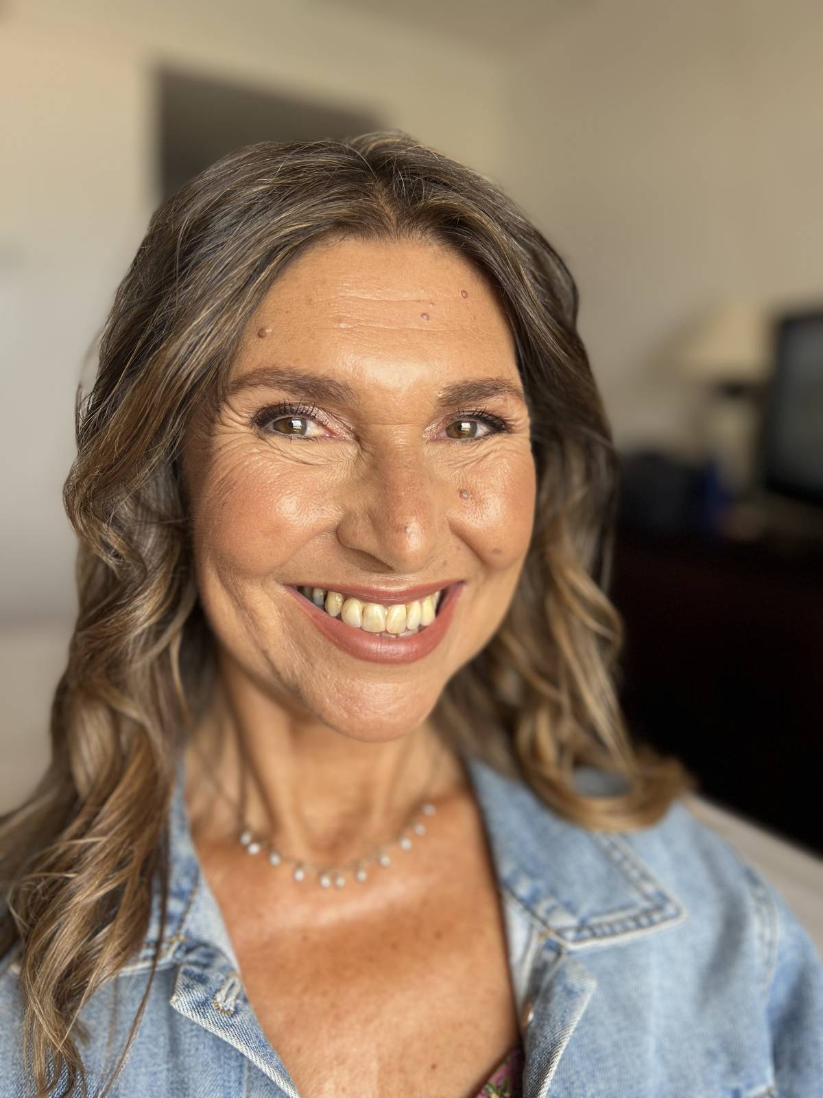 Débora Vicêncio - Almada - Hairdressers and Makeup Artists