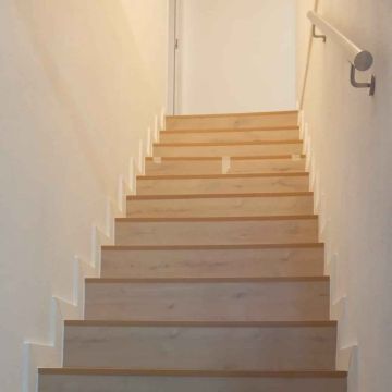 Contraction Hub - Castelo Branco - Tür- & Treppenschutzgitter für Babys montieren